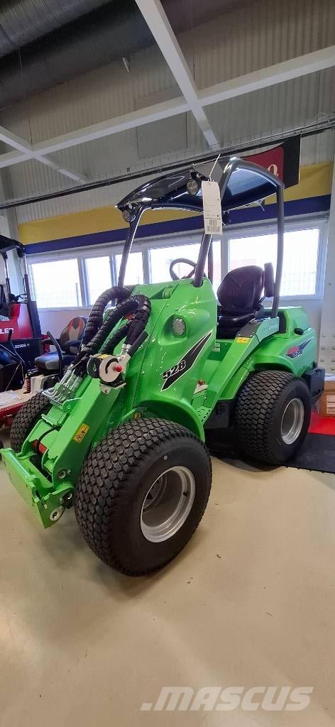 Avant 528 Многофункциональные сельскохозяйственные погрузчики