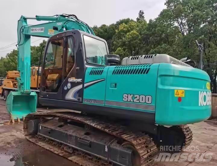 Kobelco SK200 Гусеничные экскаваторы