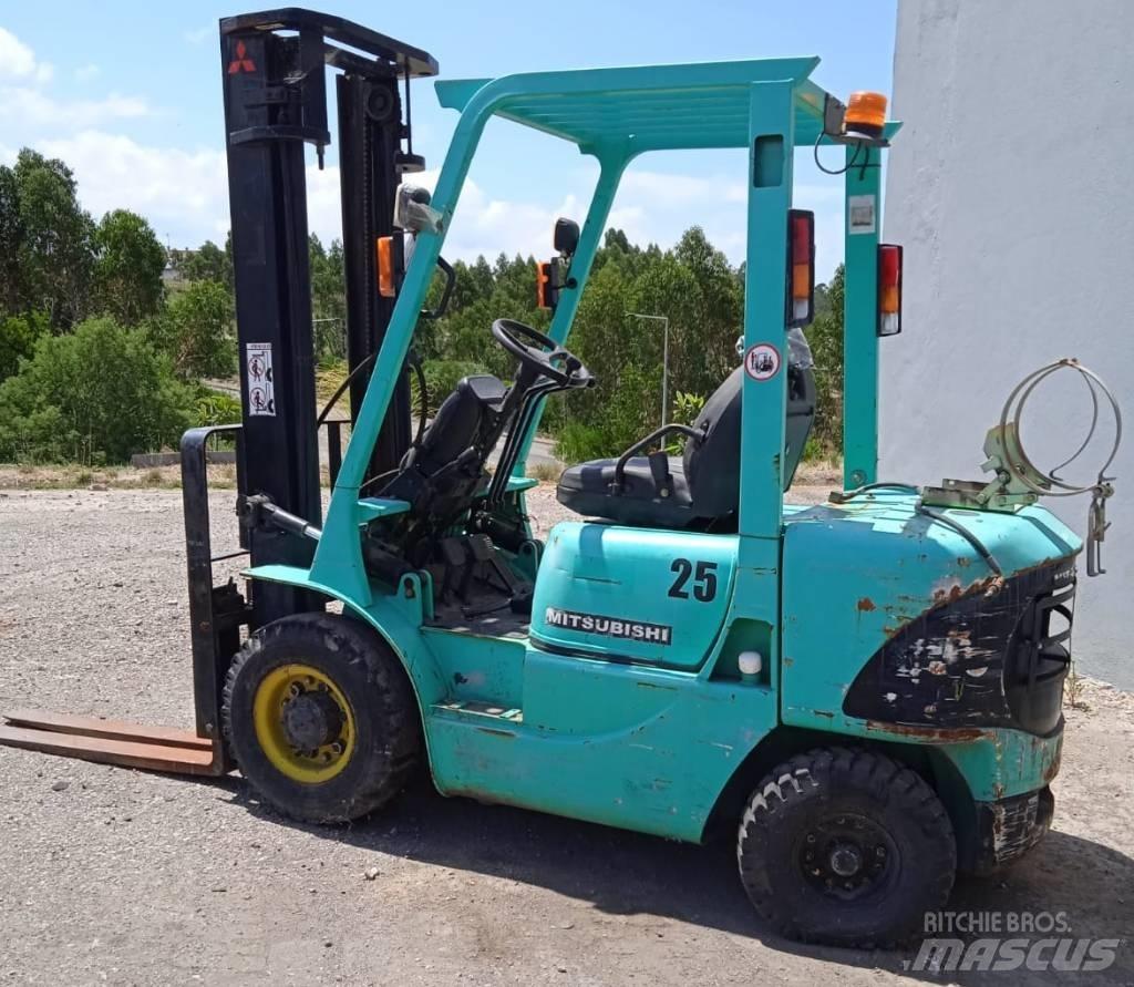Mitsubishi FG25K Газовые погрузчики
