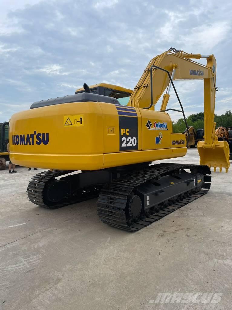 Komatsu PC 220-7 Гусеничные экскаваторы