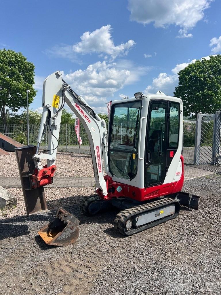 Takeuchi TB 216 Мини-экскаваторы