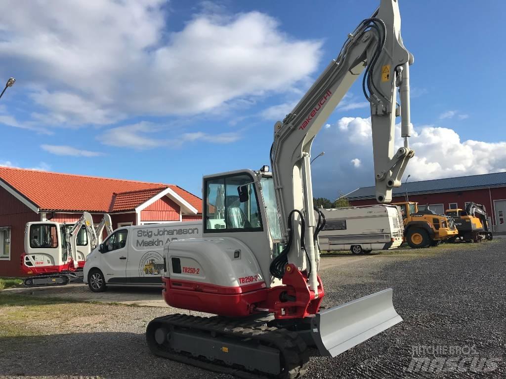 Takeuchi TB250-2 Мини-экскаваторы