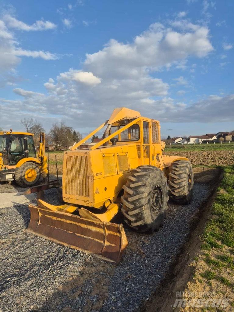 John Deere 667d Лесохозяйственные тракторы