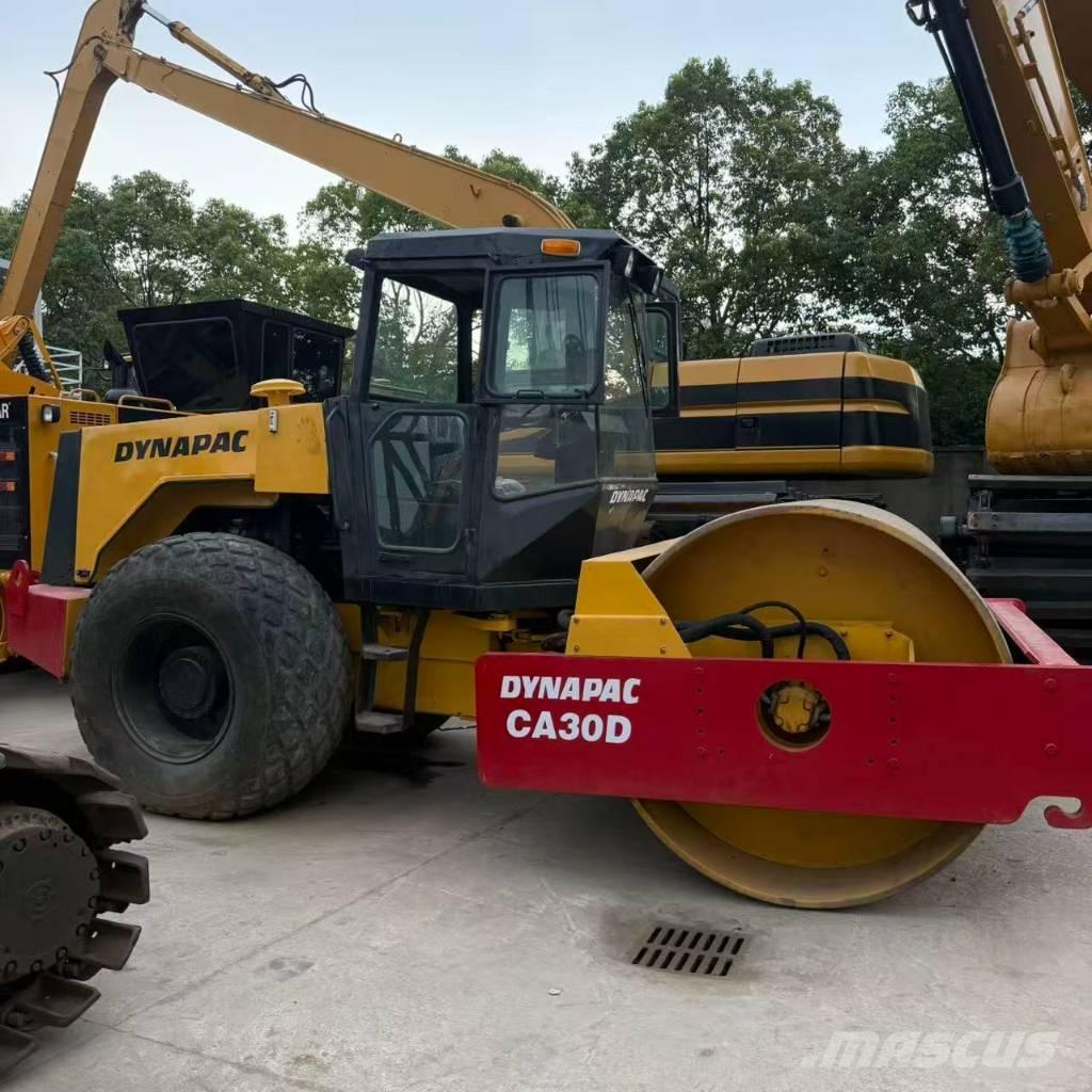 Dynapac CA 30 D Грунтовые катки