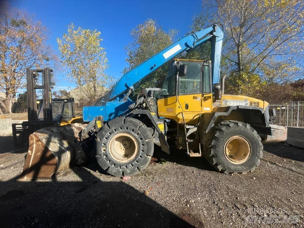 Komatsu WA 200 PT-5 Фронтальные погрузчики