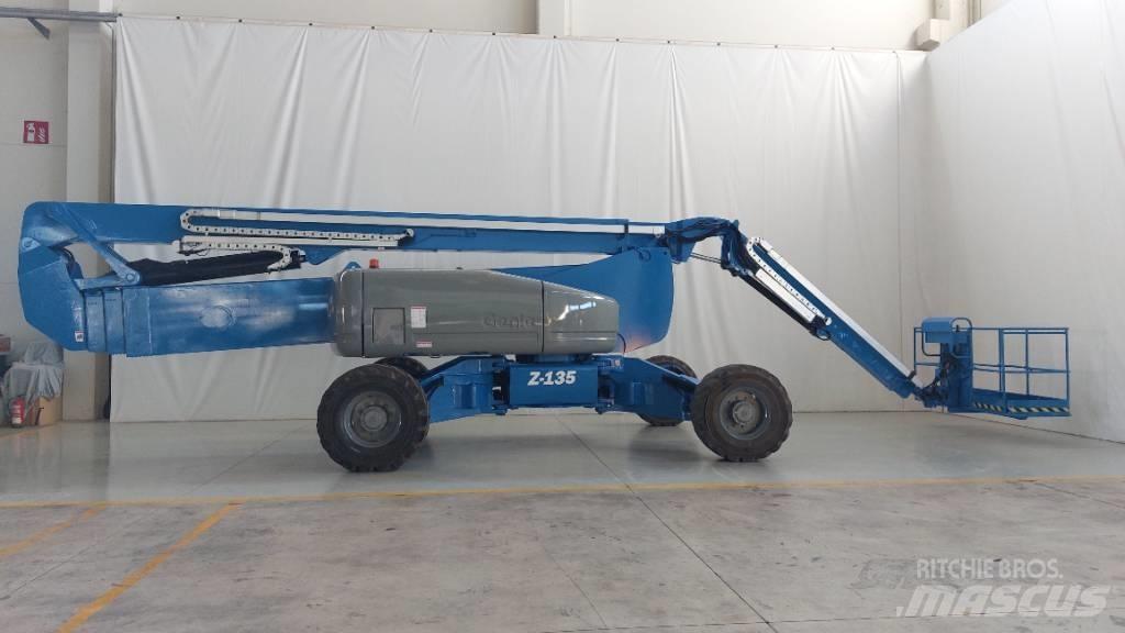 Genie ZX 135/70 Коленчатые подъемники