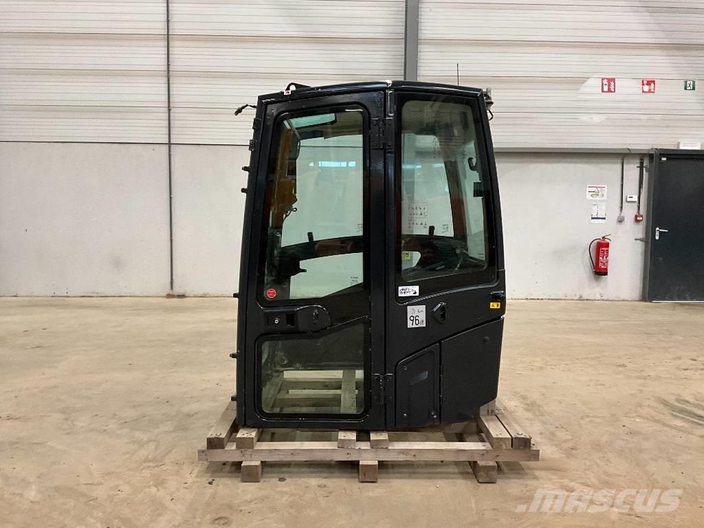 Kubota U 56-5 Кабины и интерьер