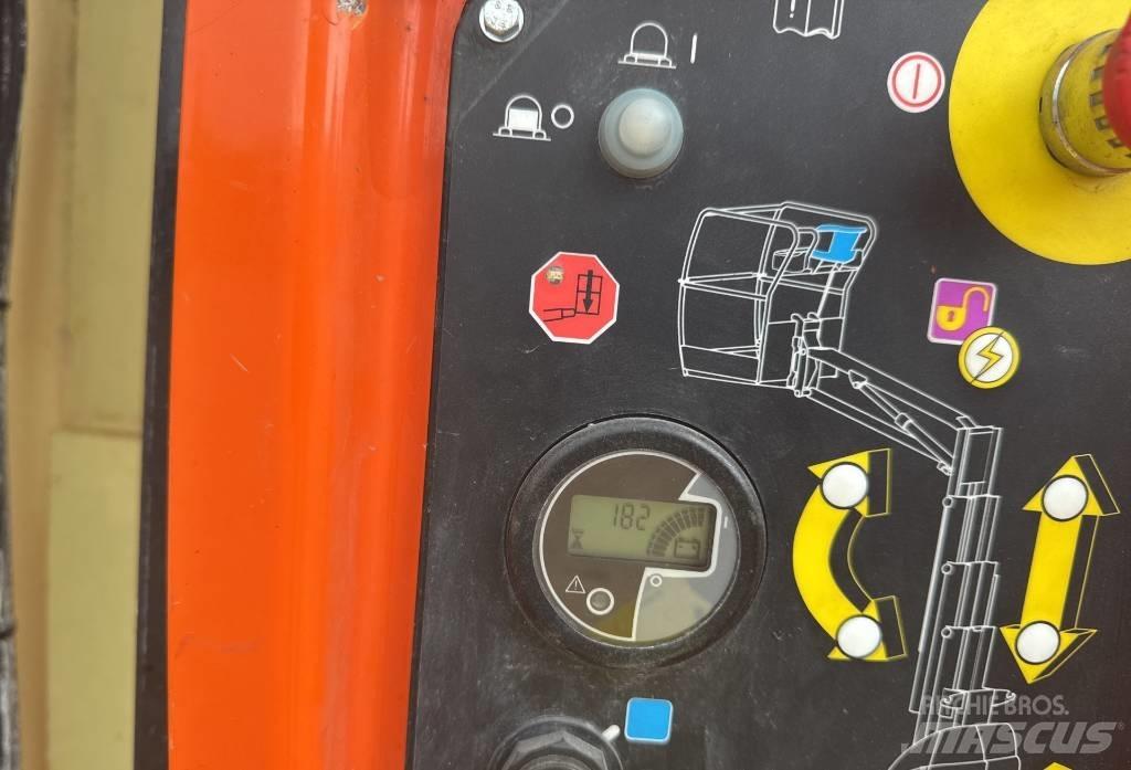 JLG Toucan 8 E Вертикальные мачтовые подъемники