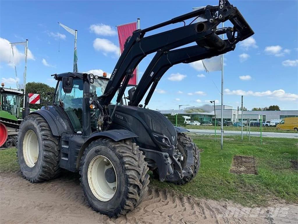 Valtra T 254 Versu Трактора