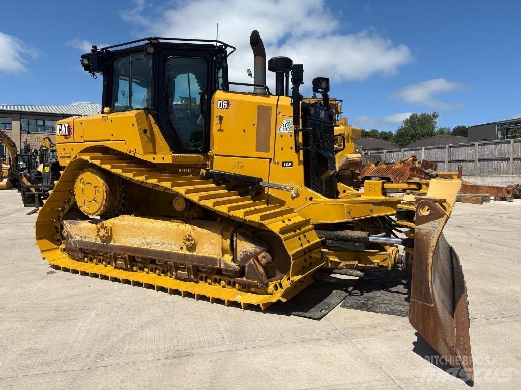 CAT D 6 LGP Гусеничные бульдозеры