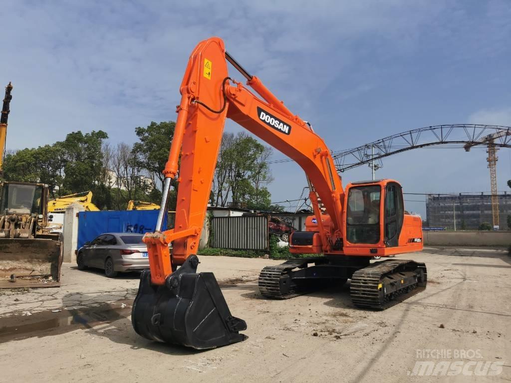 Doosan DX225LC Гусеничные экскаваторы