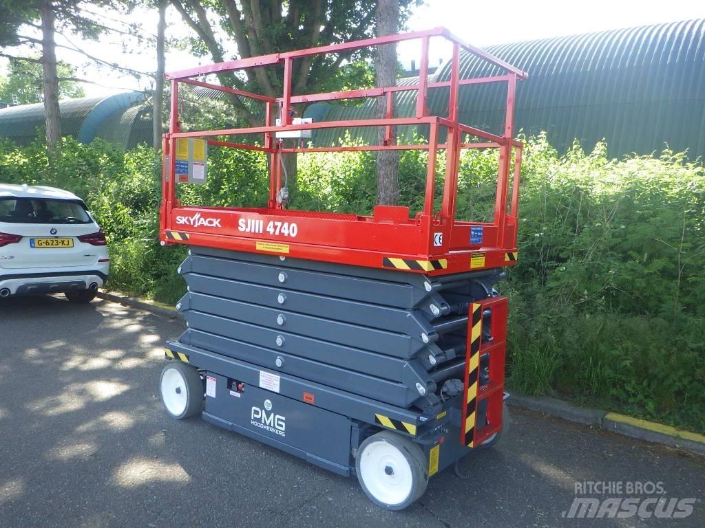 SkyJack SJ4740 Ножничные подъемники