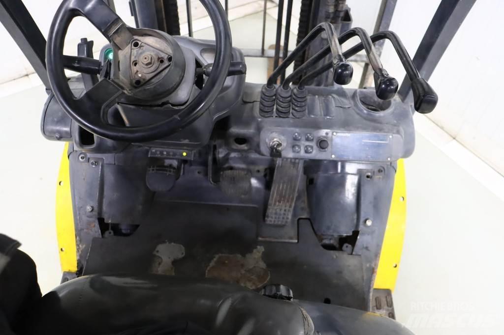 Komatsu FD25T-16 Дизельные погрузчики