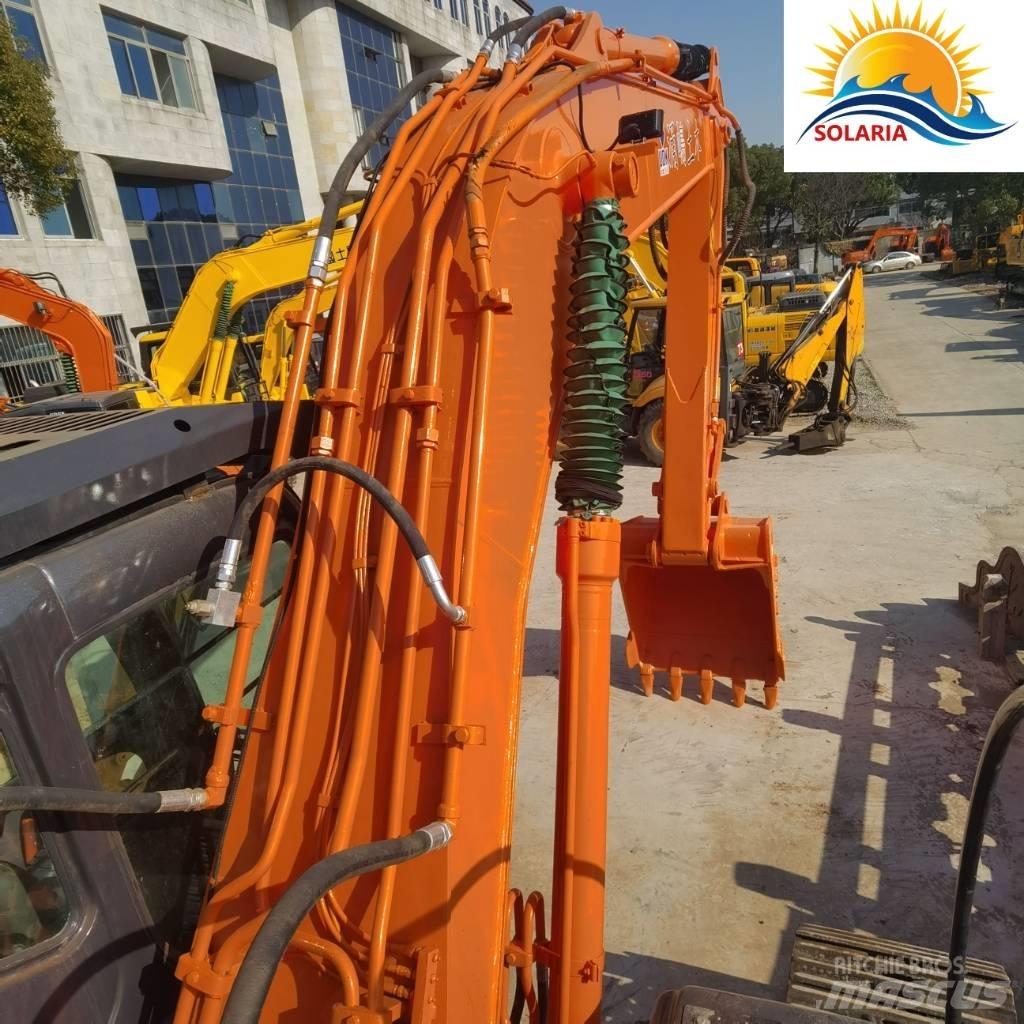 Hitachi ZX 200 Гусеничные экскаваторы