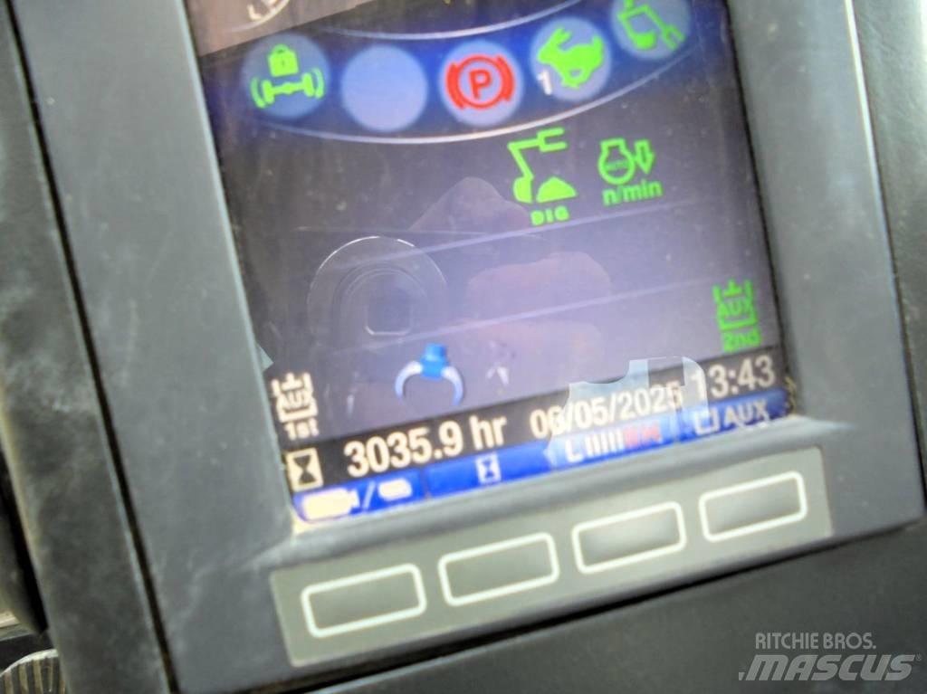 Takeuchi TB 295 W-2 Колёсные экскаваторы