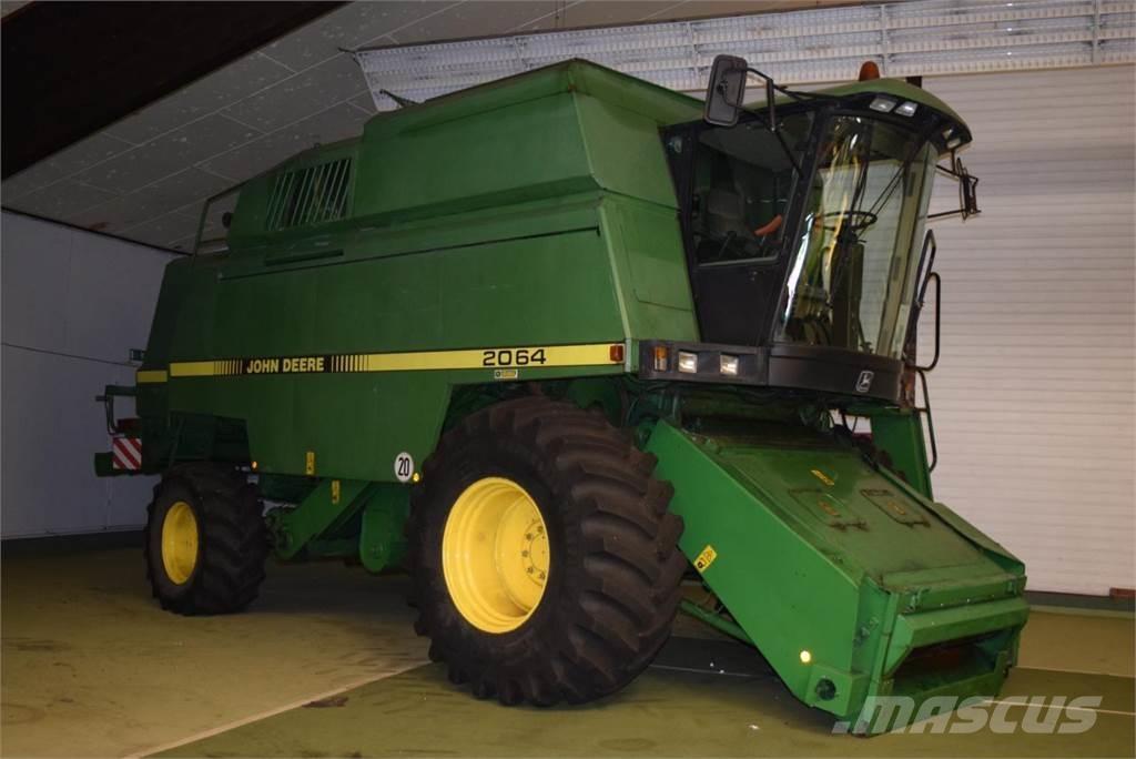 John Deere 2064 Зерноуборочные комбайны