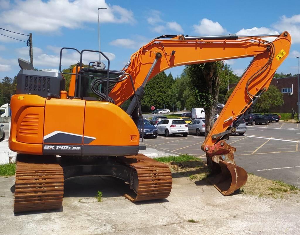 Doosan DX140LCR-7 Гусеничные экскаваторы