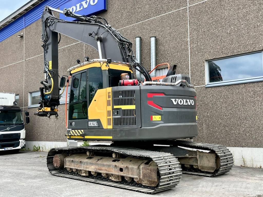 Volvo ECR 235 E Гусеничные экскаваторы
