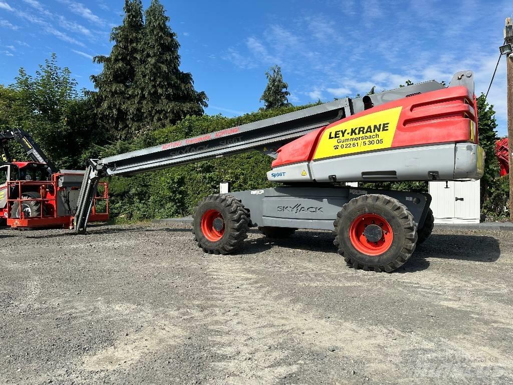 SkyJack SJ66T Коленчатые подъемники