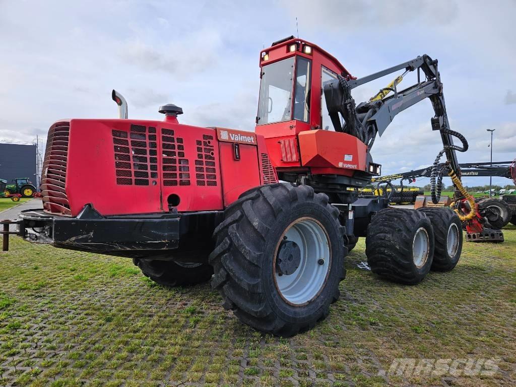 Valmetal 901 ТХ Харвестеры