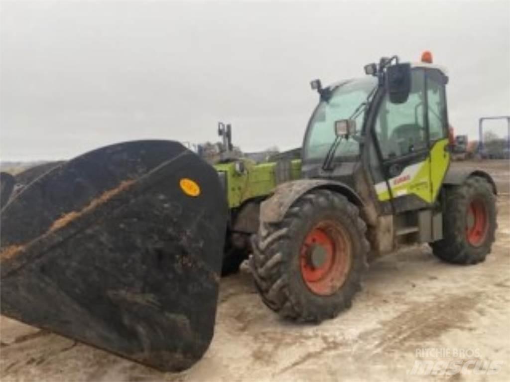 CLAAS 732 Сельскохозяйственные телескопические погрузчики