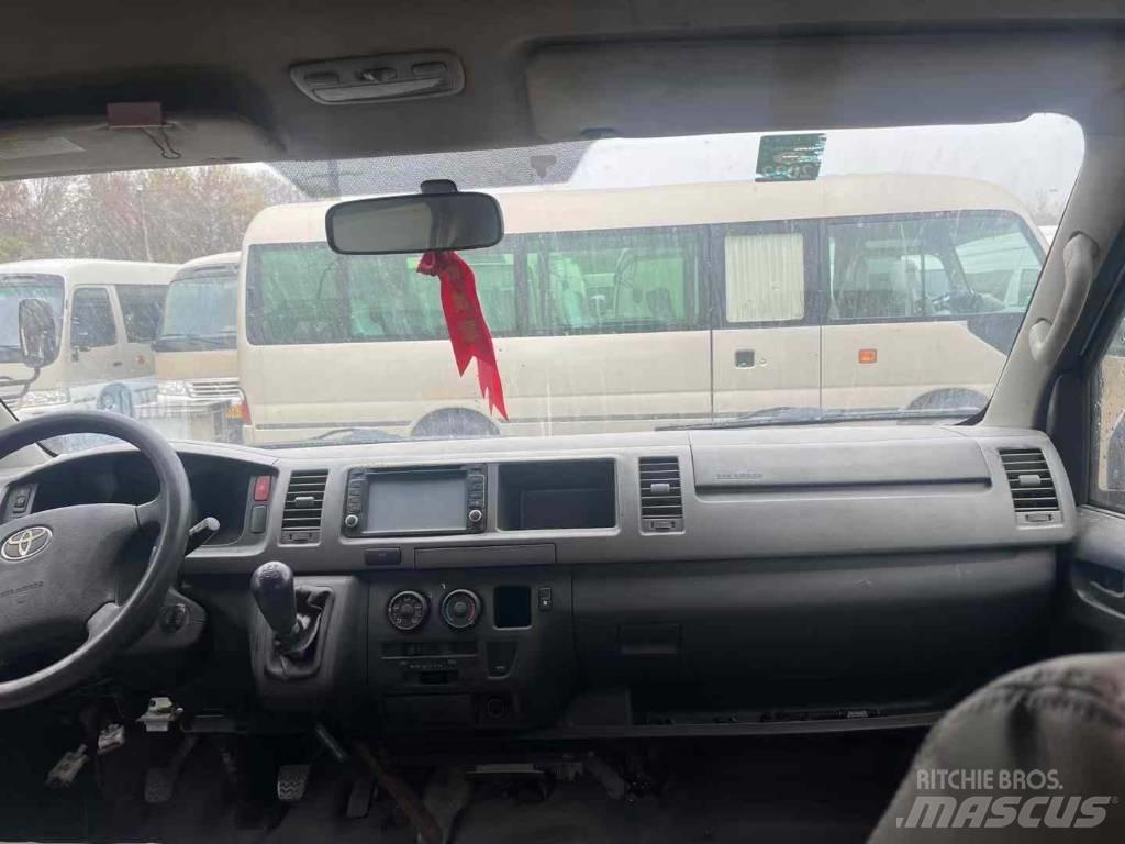 Toyota Hiace Междугородные автобусы