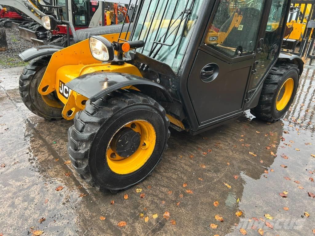 JCB 525-60 Телескопические погрузчики