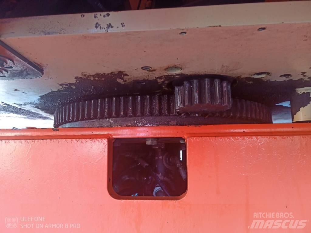 JLG 800 AJ Коленчатые подъемники