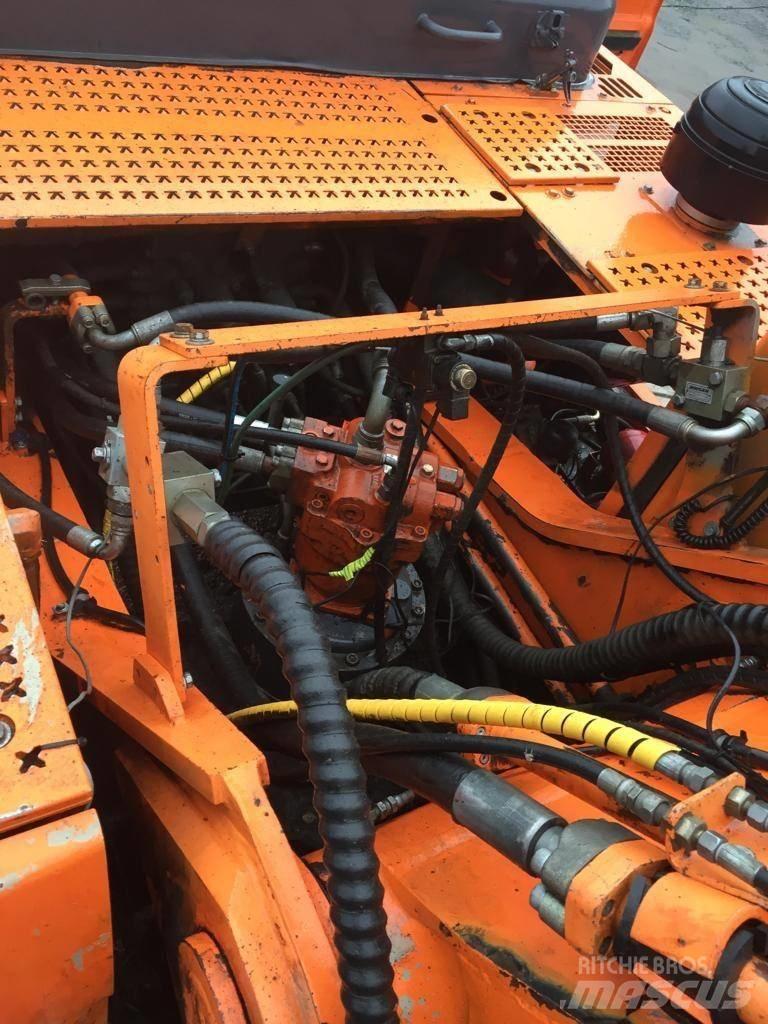 Doosan DX420LC Гусеничные экскаваторы
