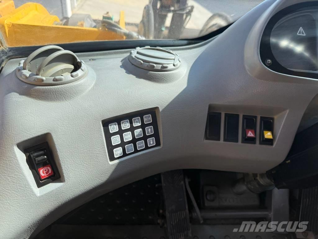 Volvo L 150 E Фронтальные погрузчики