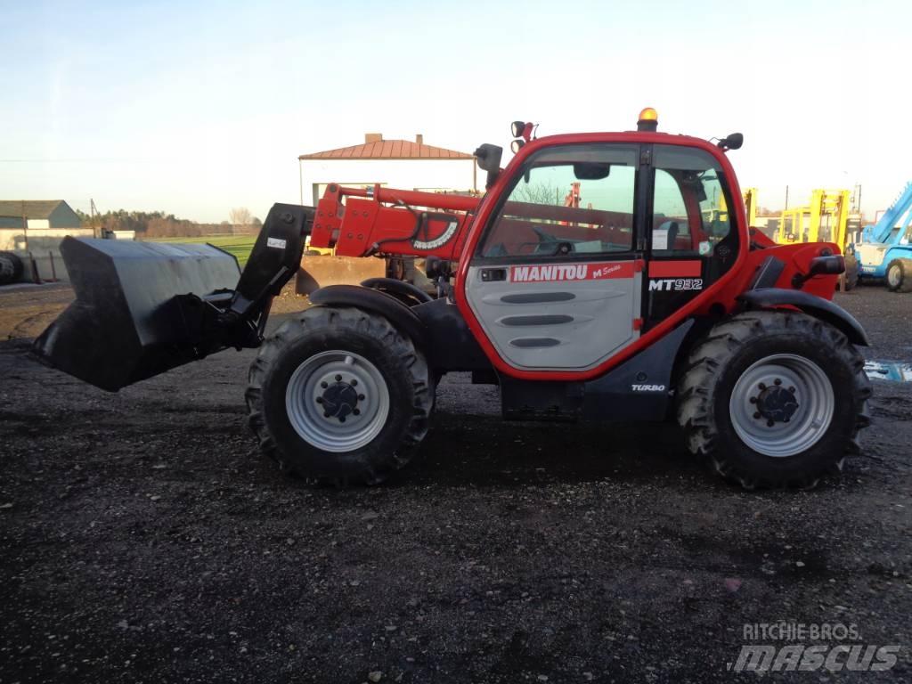 Manitou MT 932-75 Телескопические погрузчики