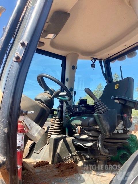 JCB 4 CX Экскаваторы-погрузчики