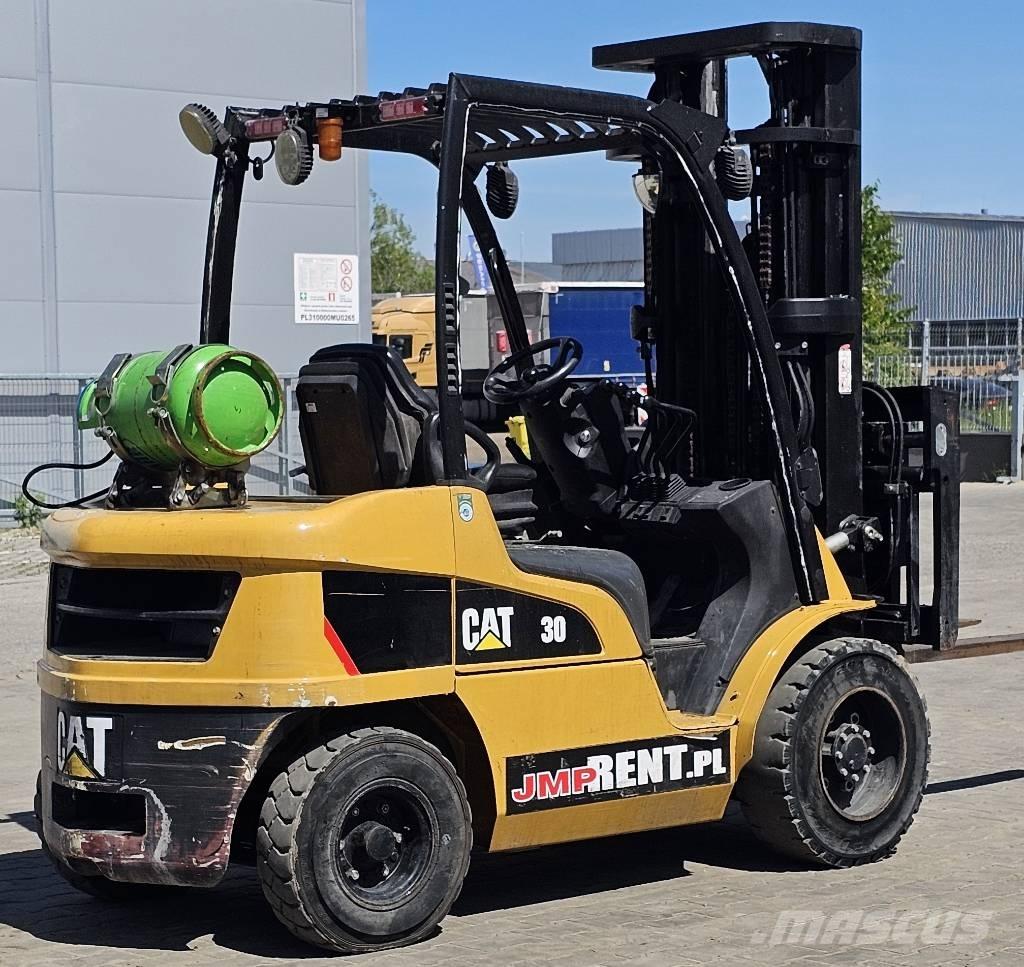 CAT GP 30 N Газовые погрузчики