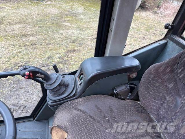 Schäffer 5370Z Фронтальные погрузчики