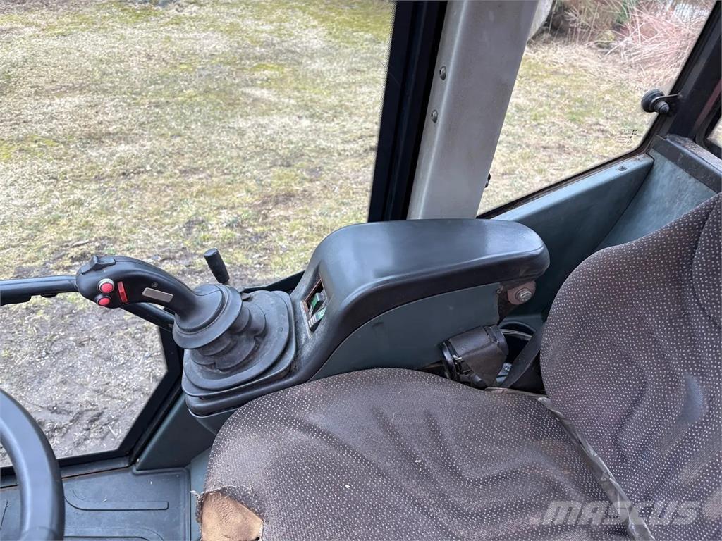 Schäffer 5370Z Фронтальные погрузчики