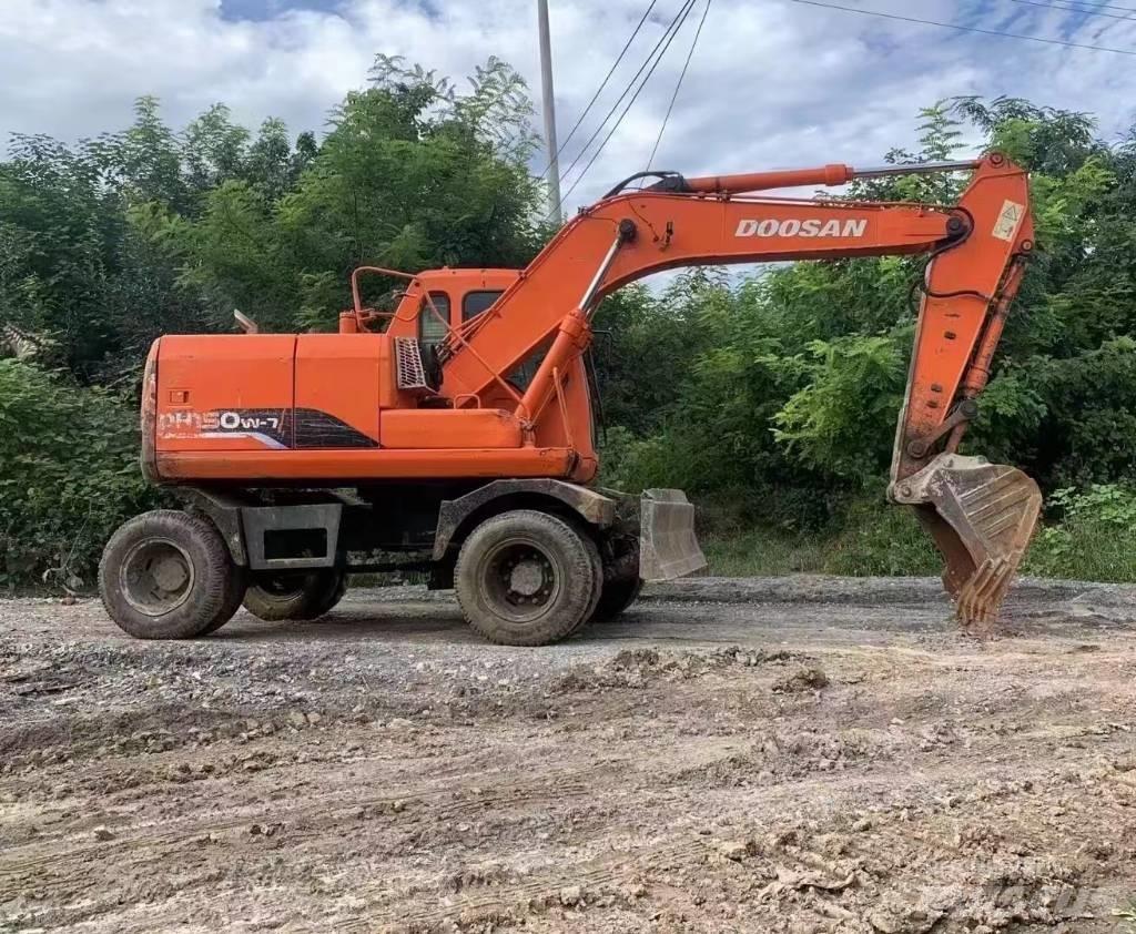 Doosan 150 W-7 Колёсные экскаваторы