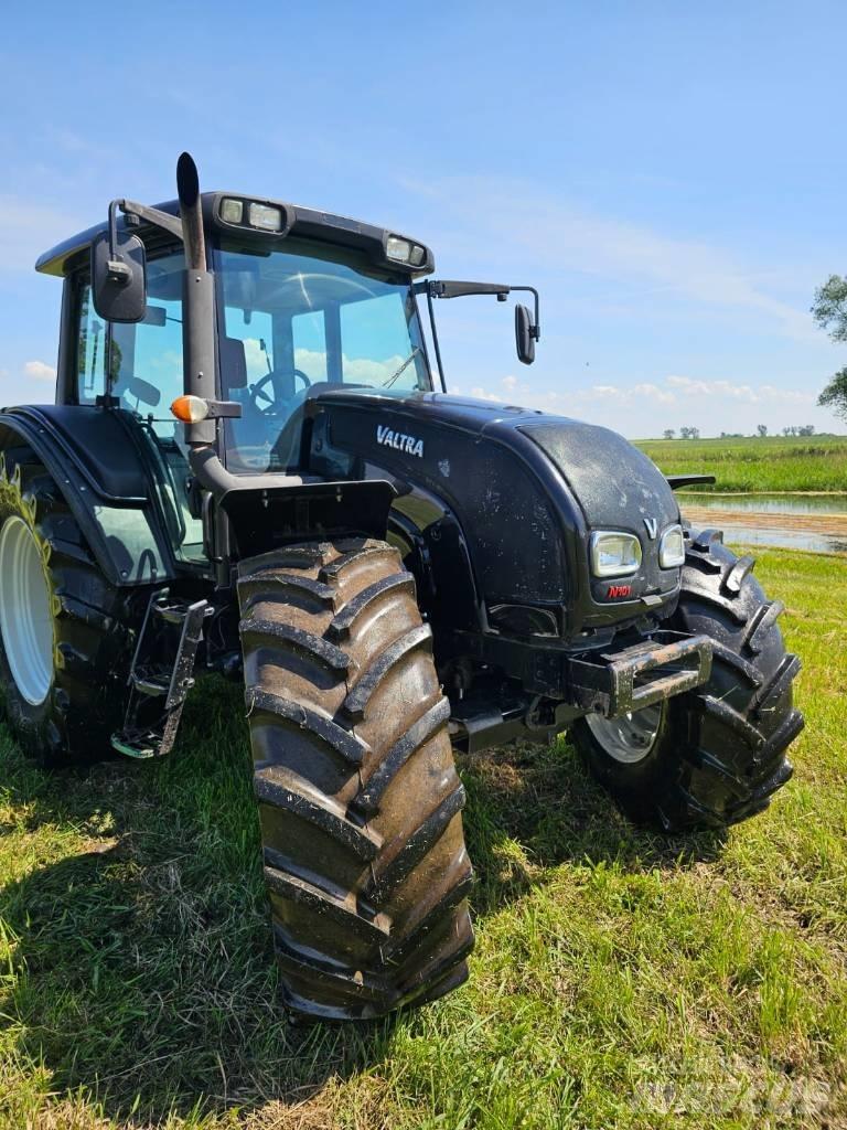 Valtra N 101 Трактора