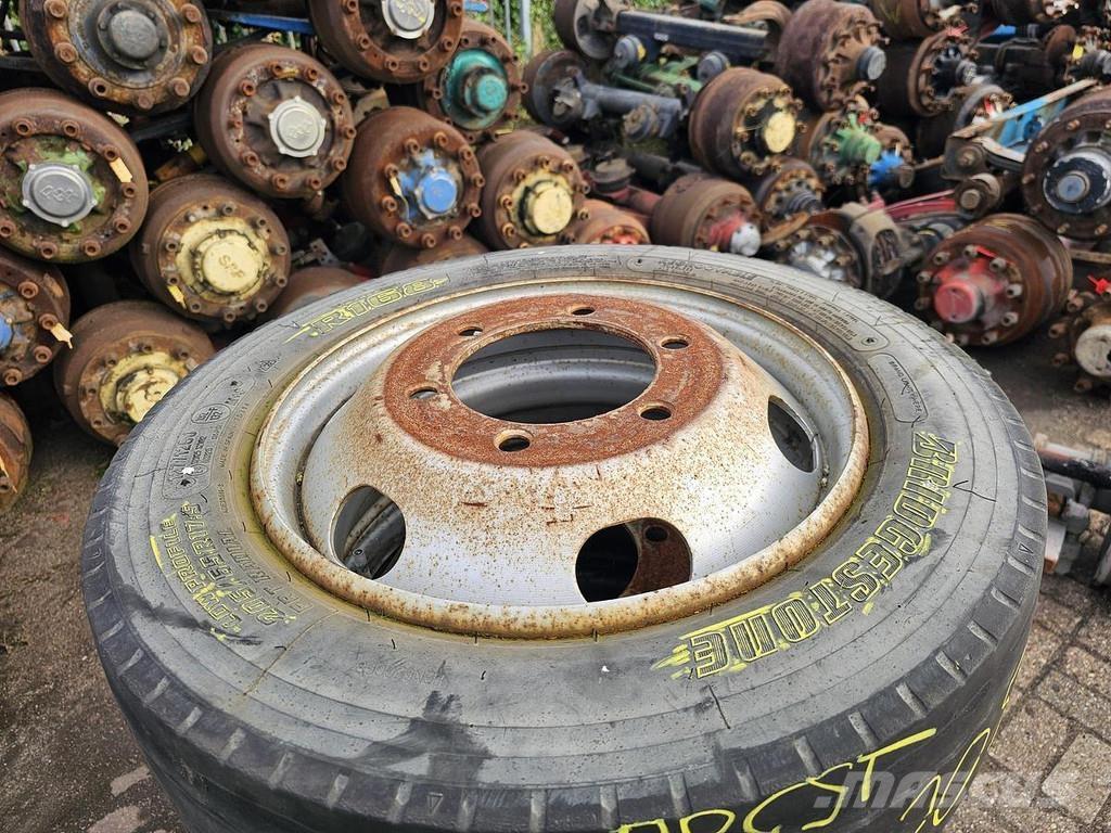 Bridgestone R 168 Грузовики-платформы/боковая разгрузка