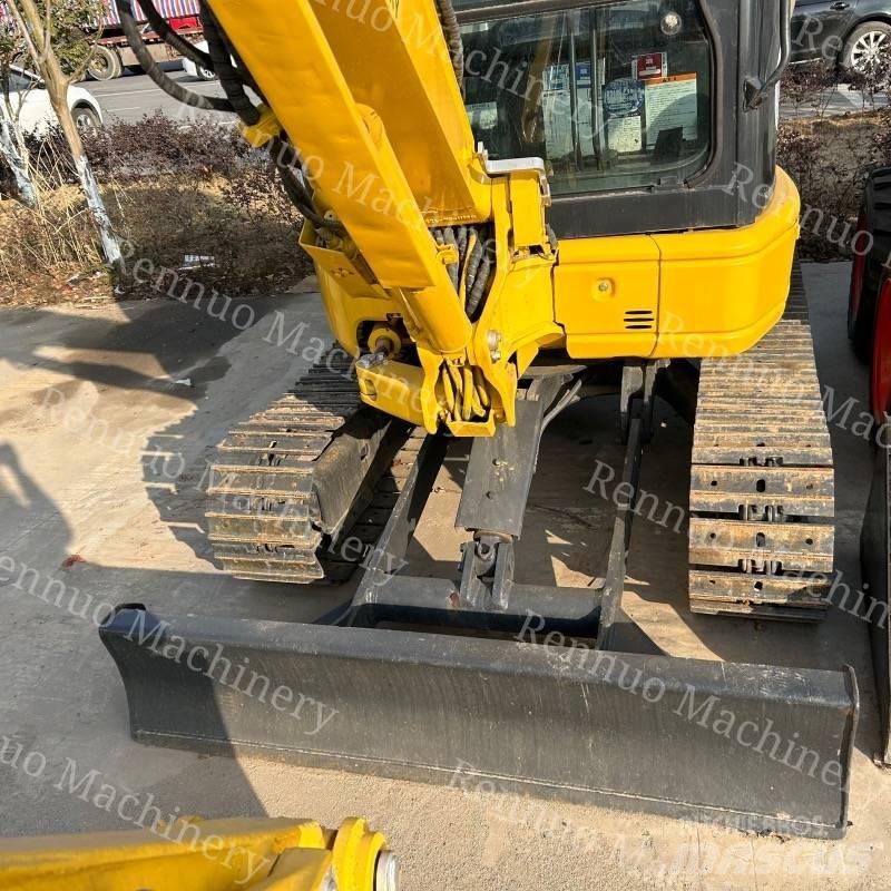 Komatsu PC35MR Мини-экскаваторы