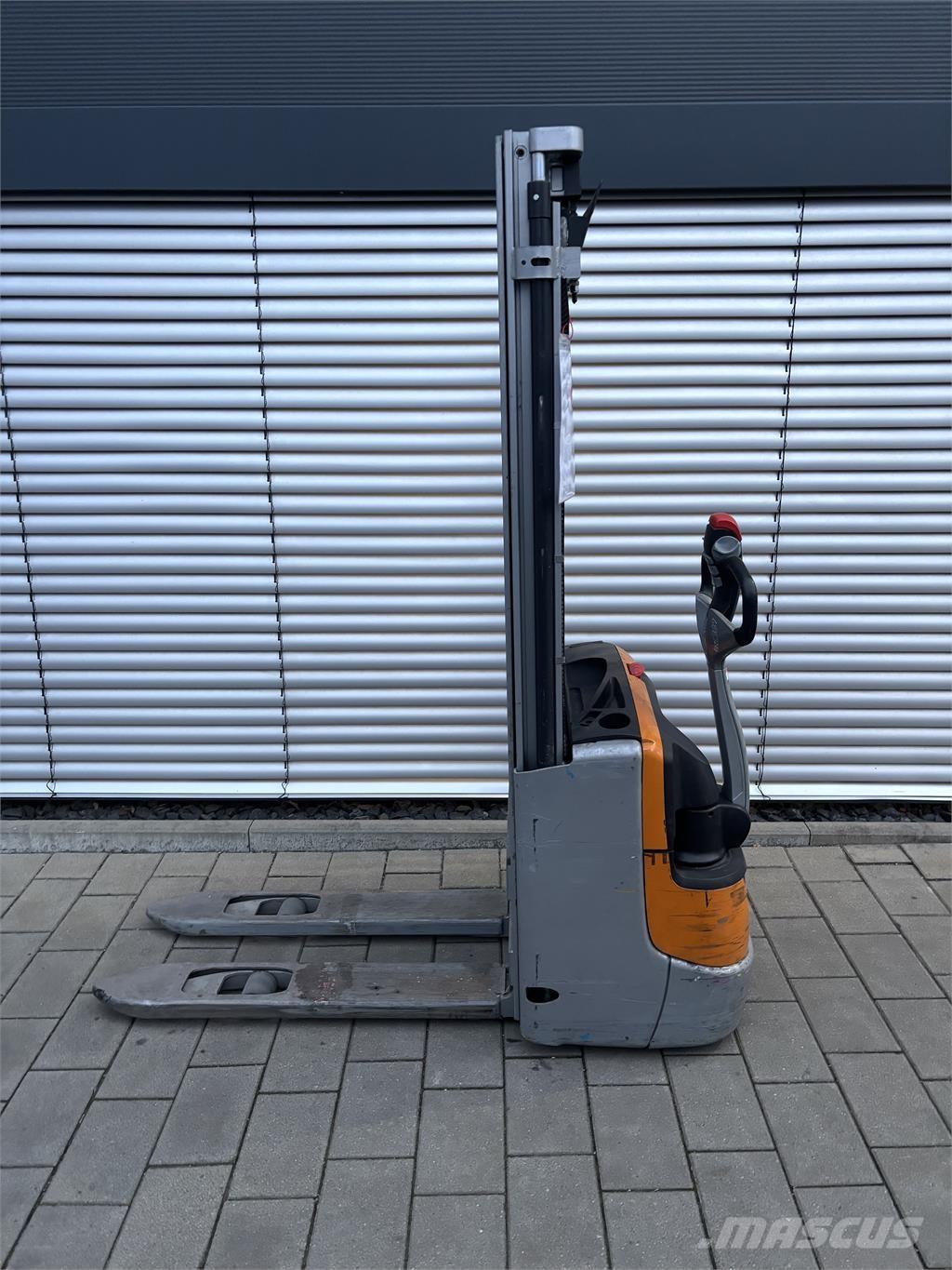 Still EXV 10 Самоходные электроштабелёры