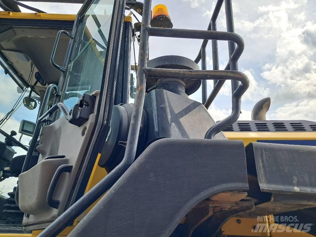 Komatsu WA480-8 Фронтальные погрузчики