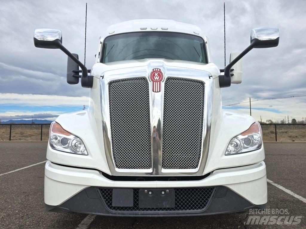 Kenworth T 680 Седельные тягачи
