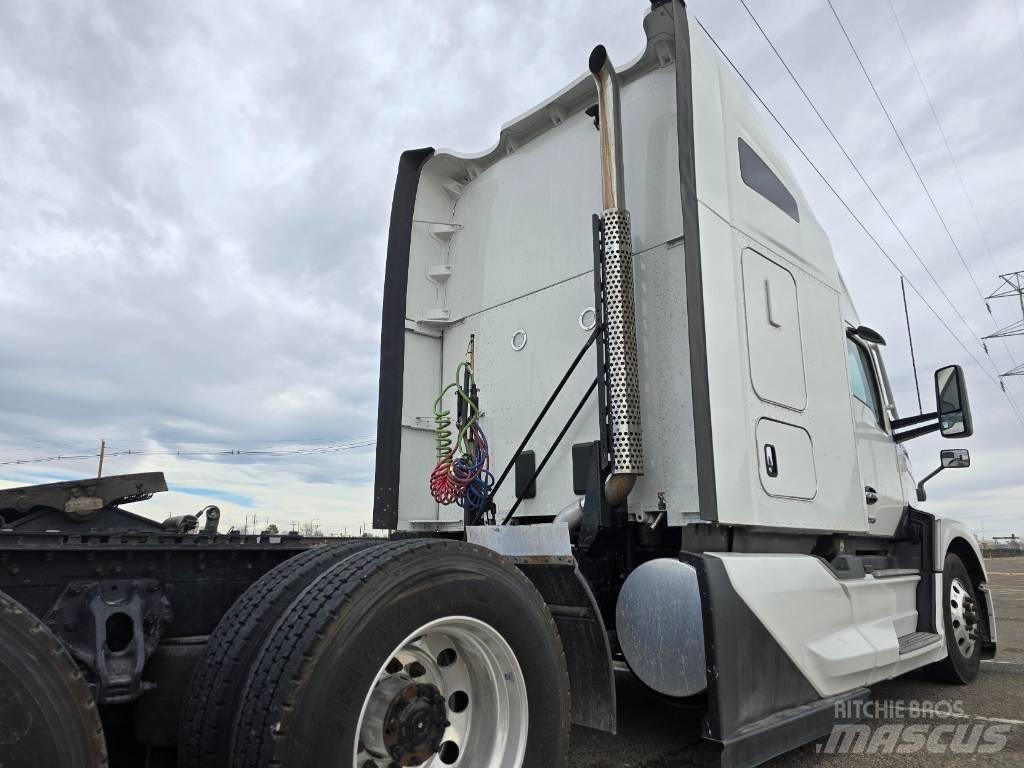 Kenworth T 680 Седельные тягачи