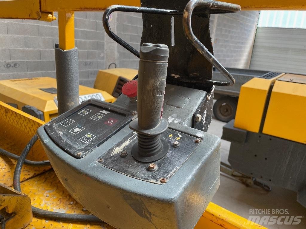 JLG 3246 ** A REPARER** Ножничные подъемники