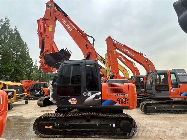 Hitachi ZX 120 Гусеничные экскаваторы