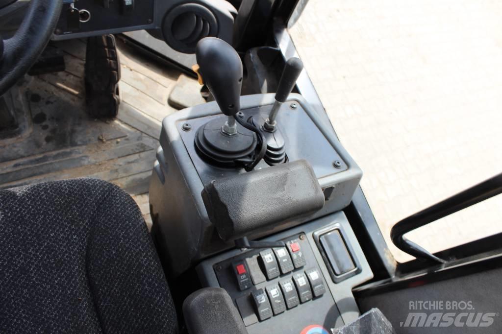 CAT 930 H Фронтальные погрузчики
