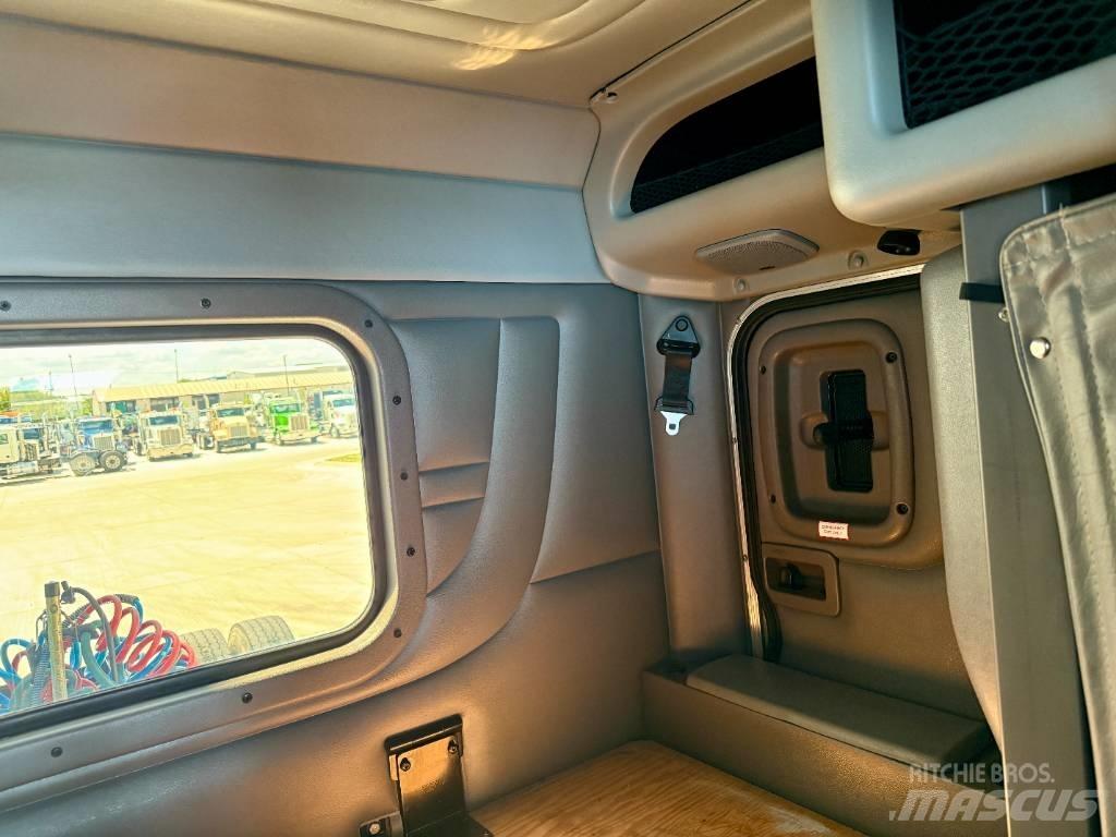 Peterbilt 389 Седельные тягачи