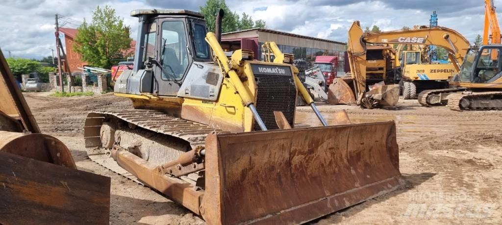 Komatsu D 65 PX-12 Гусеничные бульдозеры