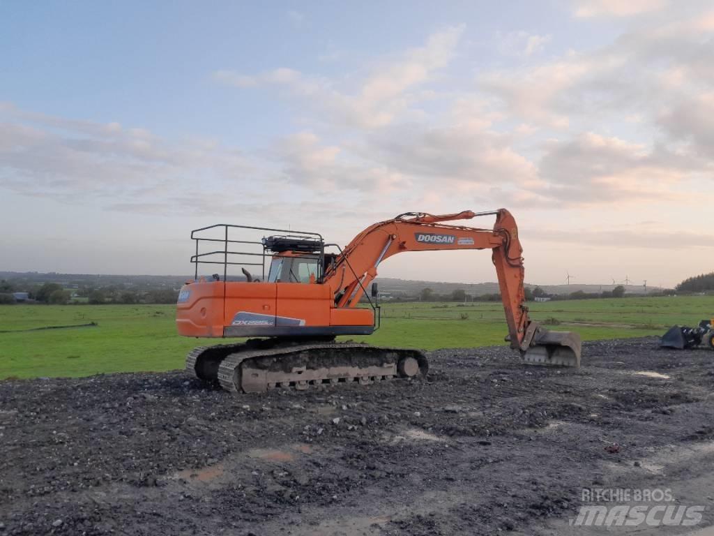Doosan DX 225 Гусеничные экскаваторы