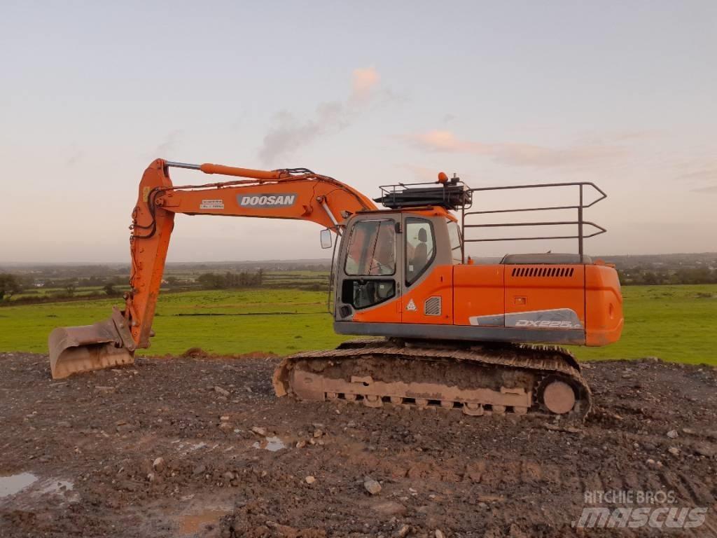 Doosan DX 225 Гусеничные экскаваторы